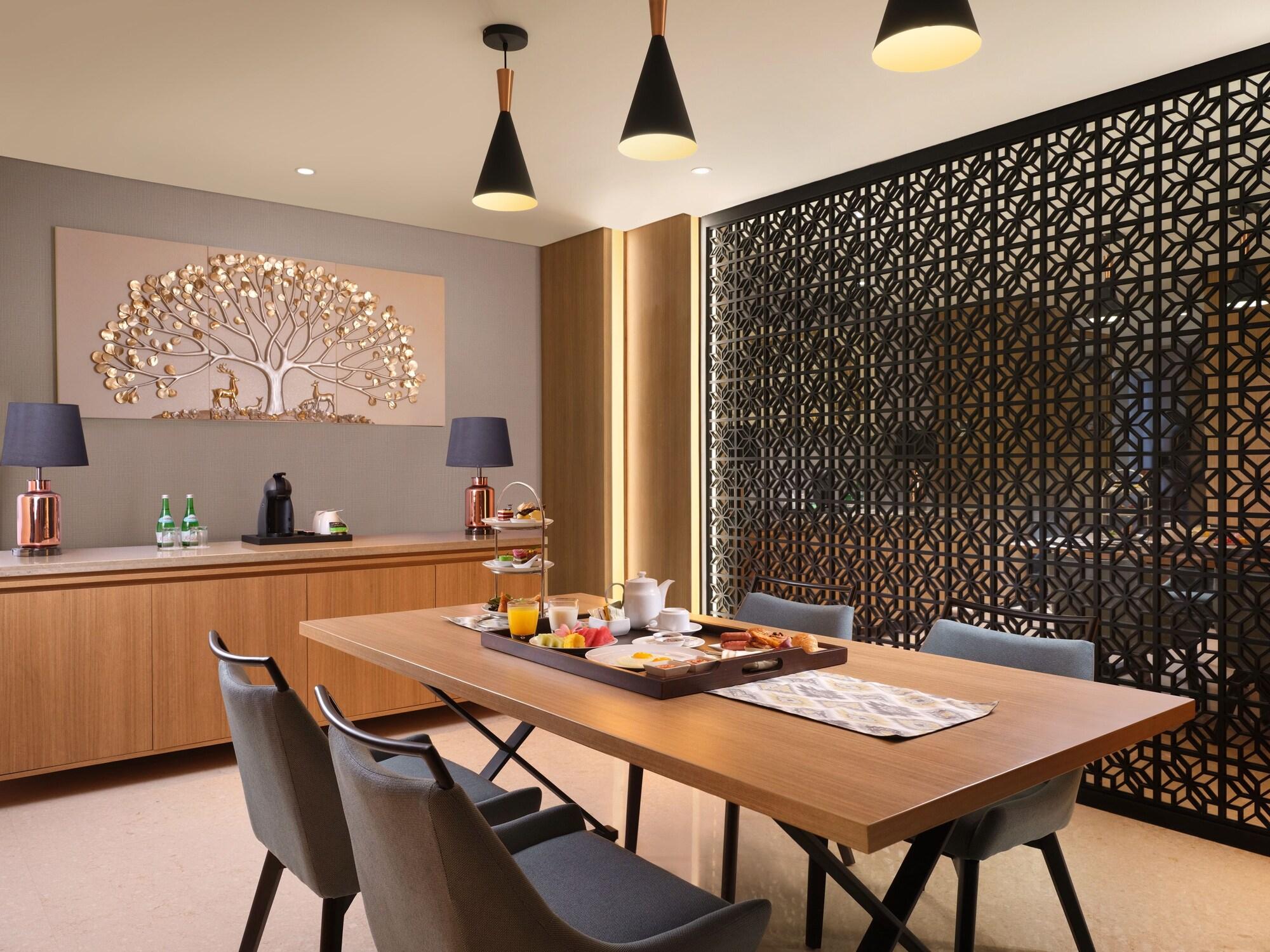 Hotel Santika Premiere Bandara Palembang Ngoại thất bức ảnh