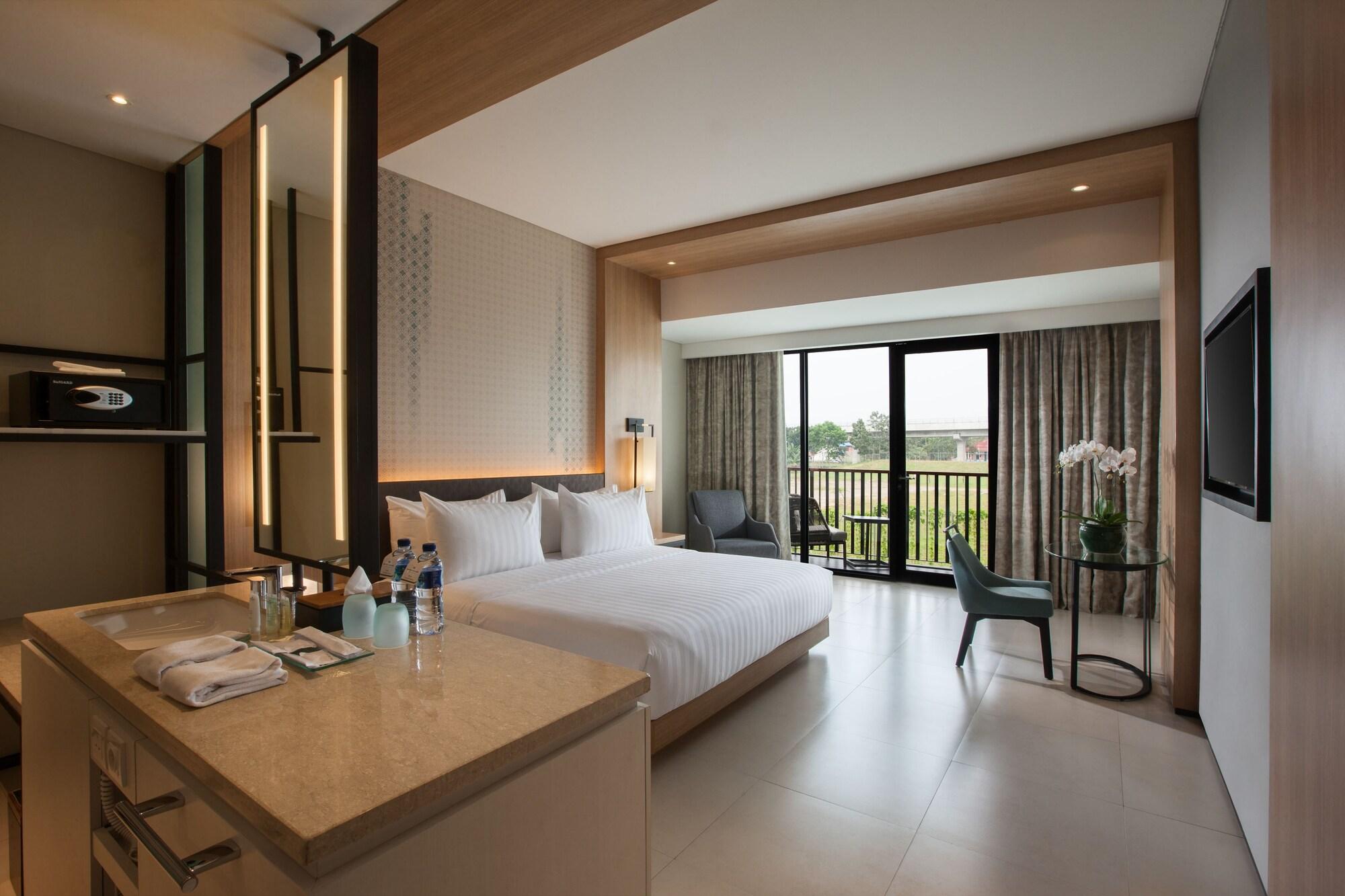 Hotel Santika Premiere Bandara Palembang Ngoại thất bức ảnh