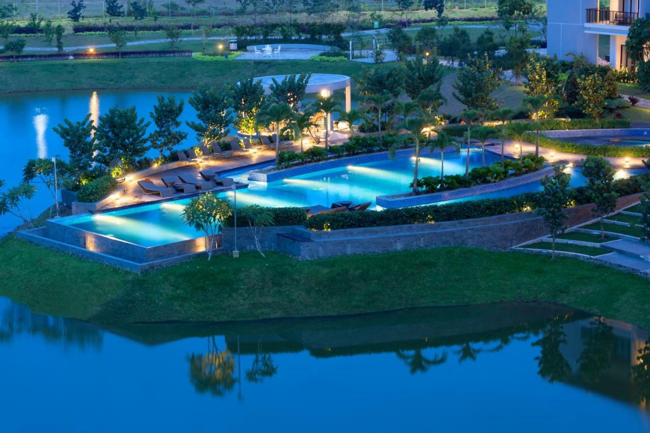 Hotel Santika Premiere Bandara Palembang Ngoại thất bức ảnh